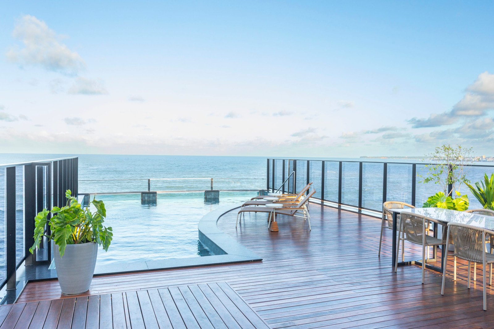 Deck de la piscina — Alta Marine