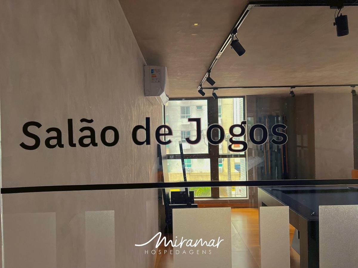 Entrada de la sala de juegos — Co-House Tambaú