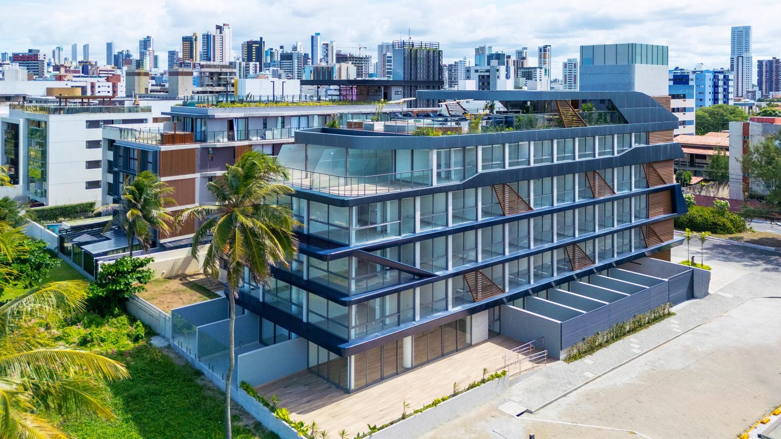 Fachada de frente para o mar — Setai Aquamaris