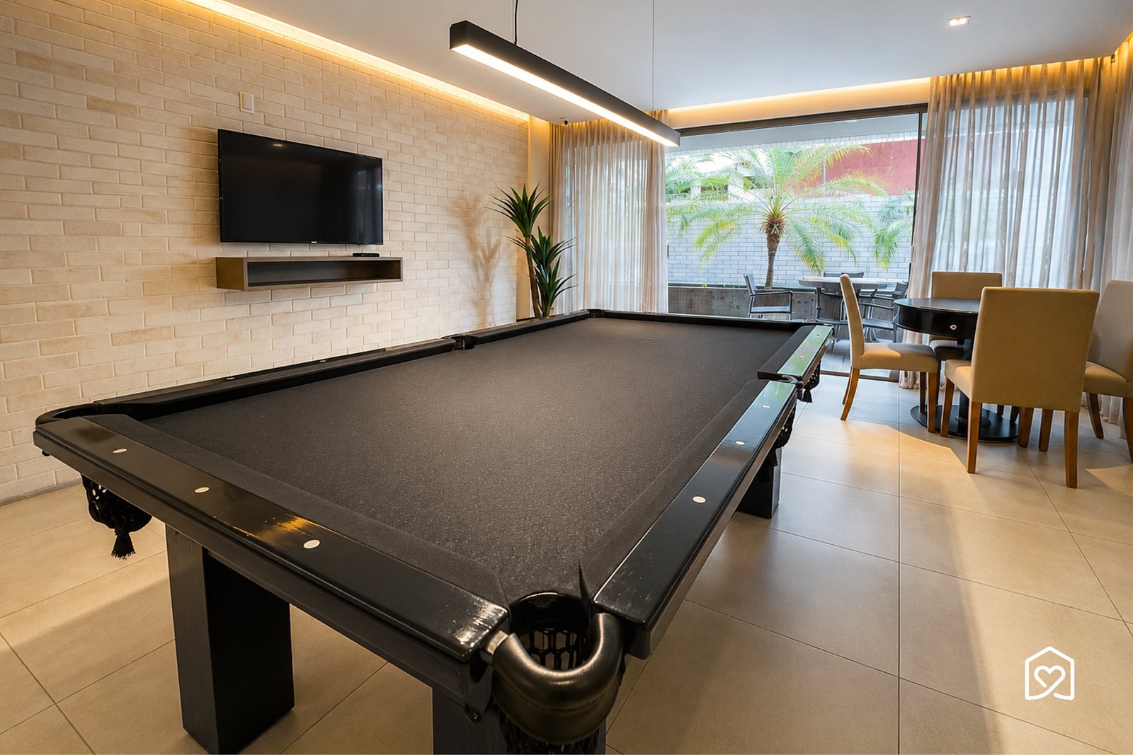 Pool table — Eco Summer Tambaú